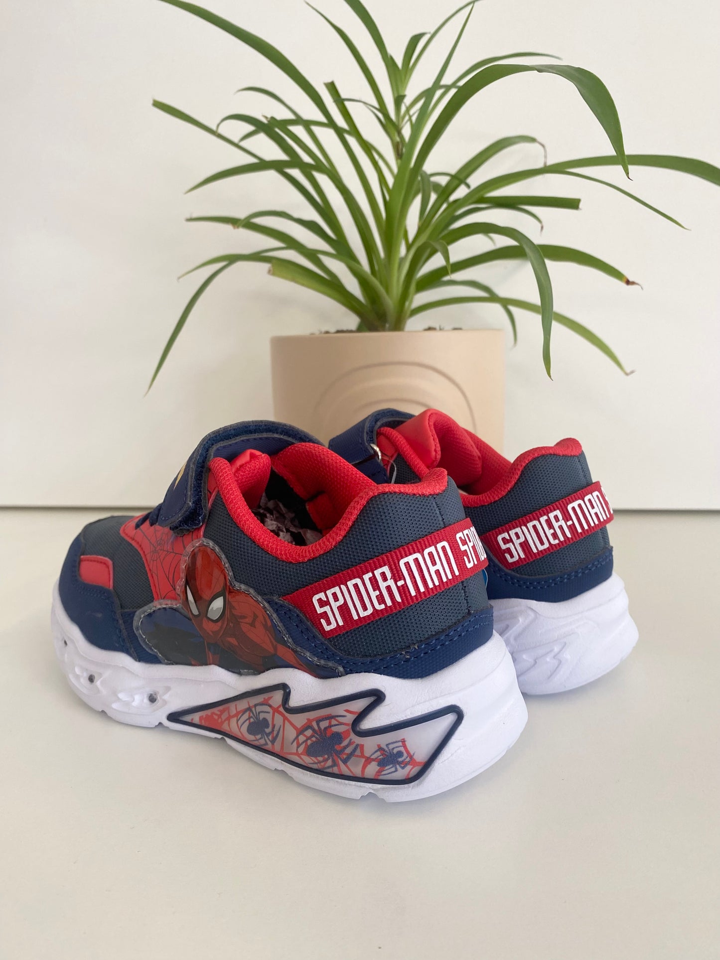 SNEAKER SPIDERMAN LUCI