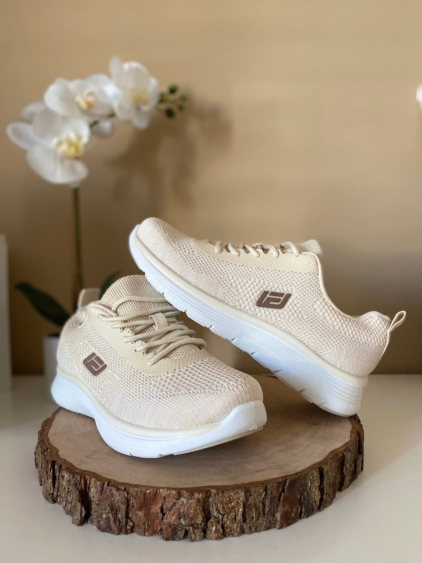 SNEAKER BEIGE